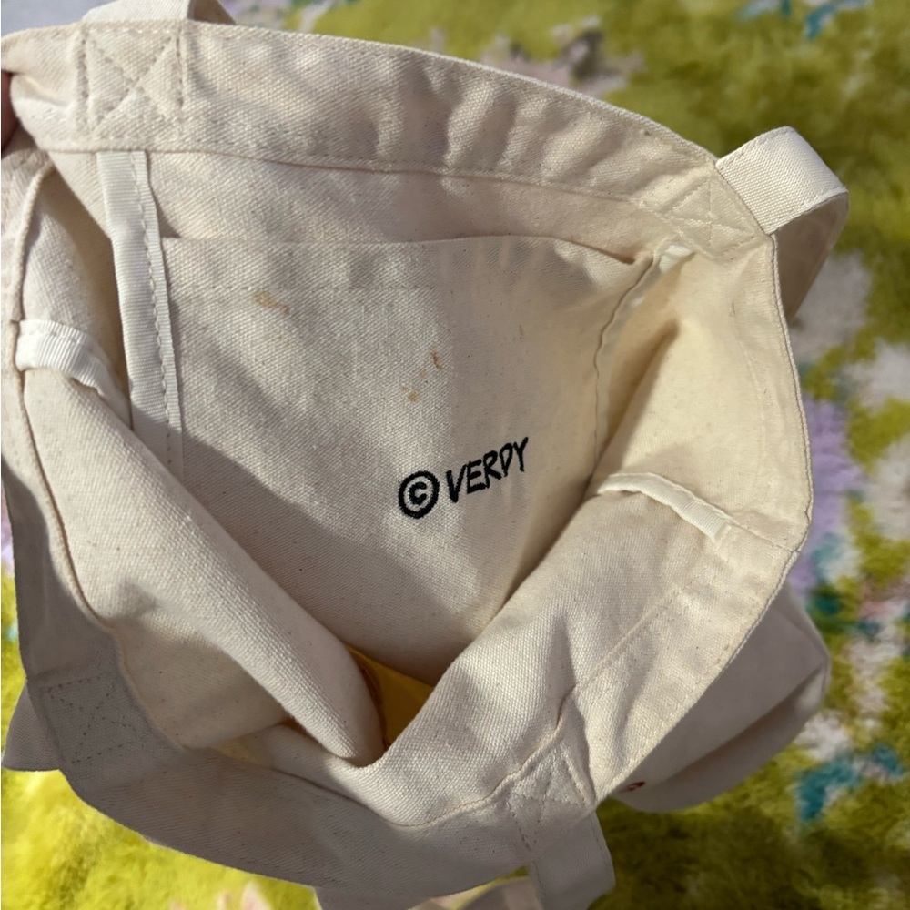 Uniqlo Head Over Heels In Love Cream Tote Bag with Red Embroidery - Picture 3 of 6